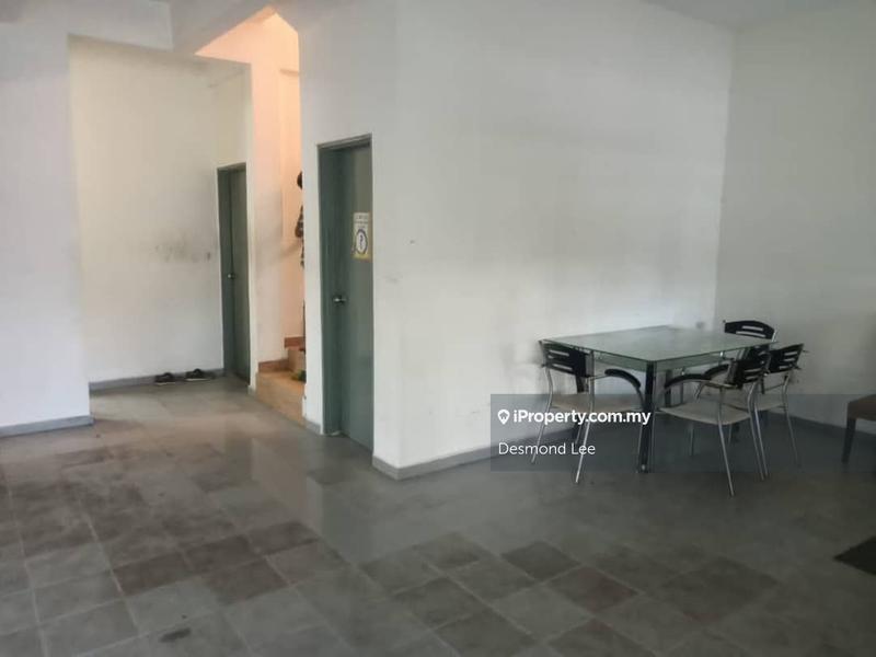 Rumah Berkembar untuk Dijual di Taman Kasih, Ulu Tiram oleh Desmond Lee - iProperty.com.my
