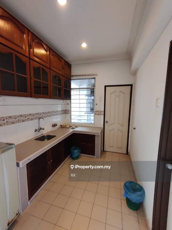 Apartment for Sale in Glory Beach Resort by RK - iProperty.com.my