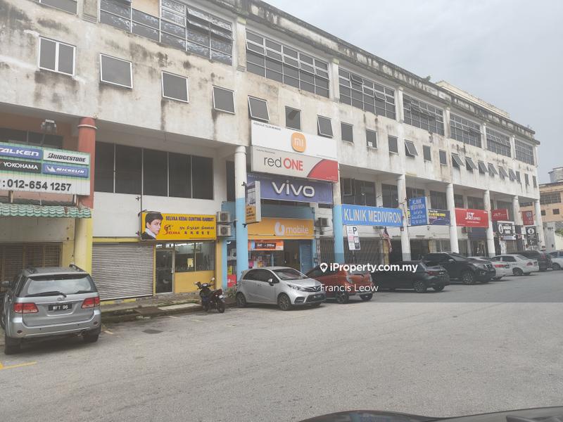 Shop / Office untuk Dijual di Pusat Bandar Country Homes, Rawang oleh Francis Leow - iProperty.com.my