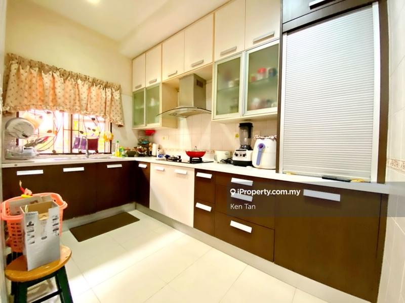 Bungalow House for Sale in Seksyen 11, Kota Damansara by Ken Tan - iProperty.com.my