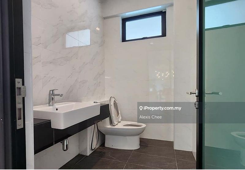 Bungalow House for Sale in Hilltop Mansions, Meru Valley Golf Resort, Ipoh by Alexis Chee - iProperty.com.my