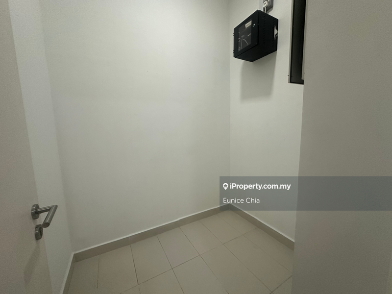 For Sale - Sastra U-Thant