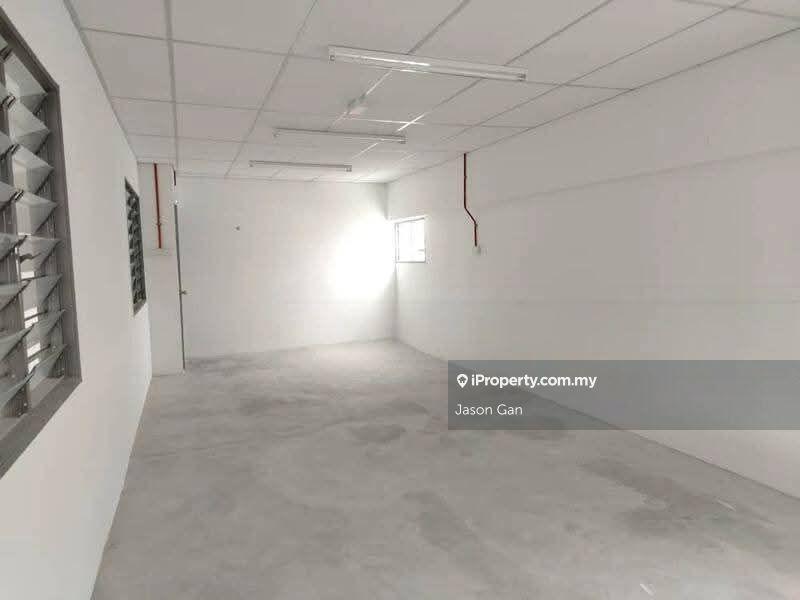 Terrace Factory for Sale in Taman Perindustrian Batu Caves, Batu Caves by Jason Gan - iProperty.com.my