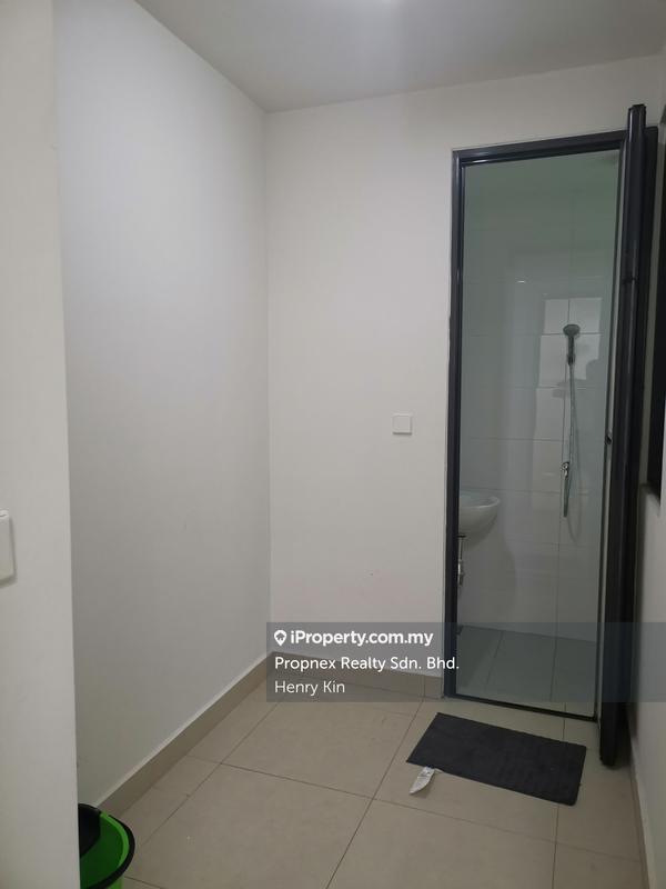 Condominium for Sale in The Breezeway by Henry Kin - iProperty.com.my