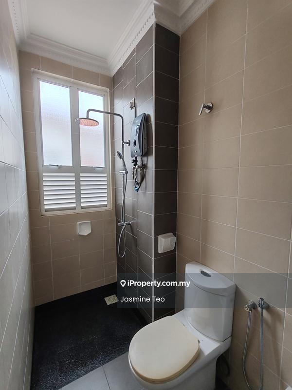 Rumah Teres 3-Tingkat untuk Dijual di Anjung Sari, Setia Alam oleh Jasmine Teo - Bathroom - iProperty.com.my