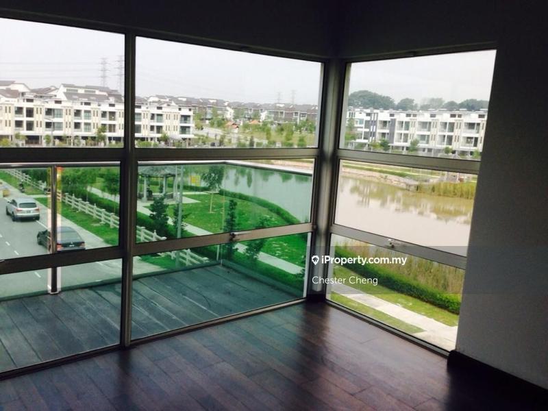 Rumah Teres 3-Tingkat untuk Dijual di USJ Heights, Subang Jaya oleh Chester Cheng - iProperty.com.my