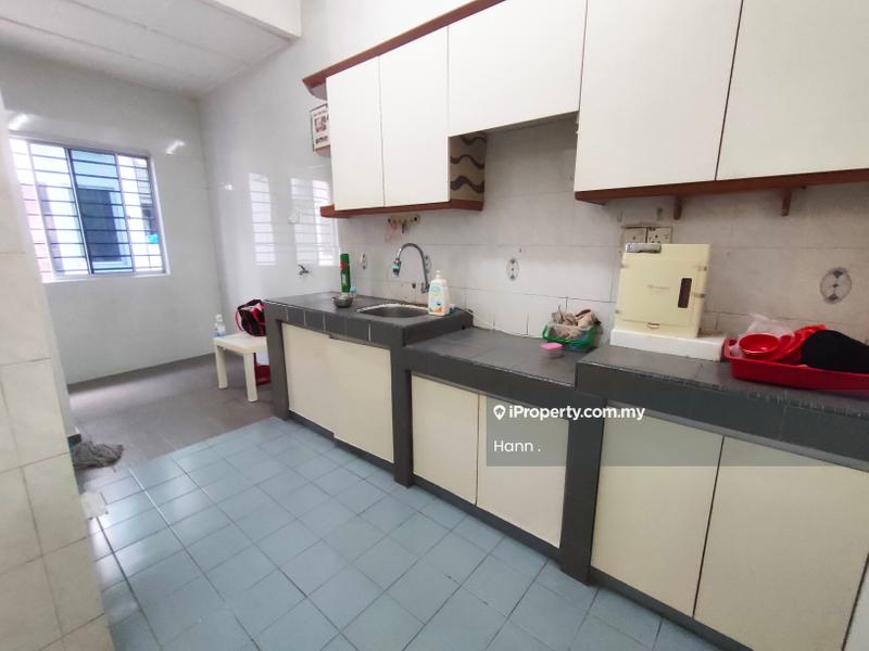 2-storey Terraced House for Sale in TAMAN PUCHONG UTAMA, Puchong by Hann - Kitchen - iProperty.com.my