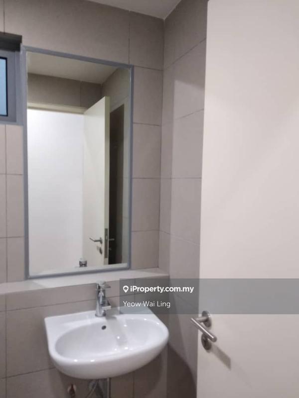 Condominium for Sale in Lakefront Residence by Yeow Wai Ling - iProperty.com.my