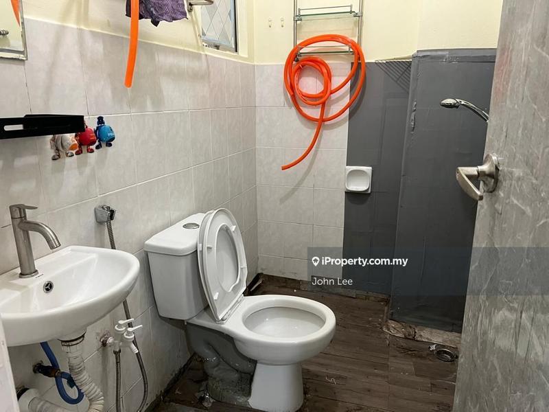 Rumah Bandar untuk Dijual di Batu 9, Cheras oleh John Lee - iProperty.com.my