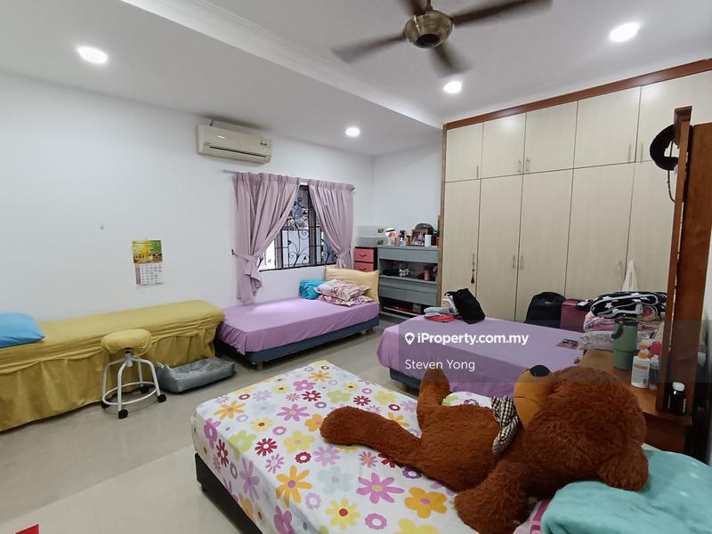 Rumah Berkembar untuk Dijual di Taman Makmur, Bandar Sungai Long oleh Steven Yong - iProperty.com.my