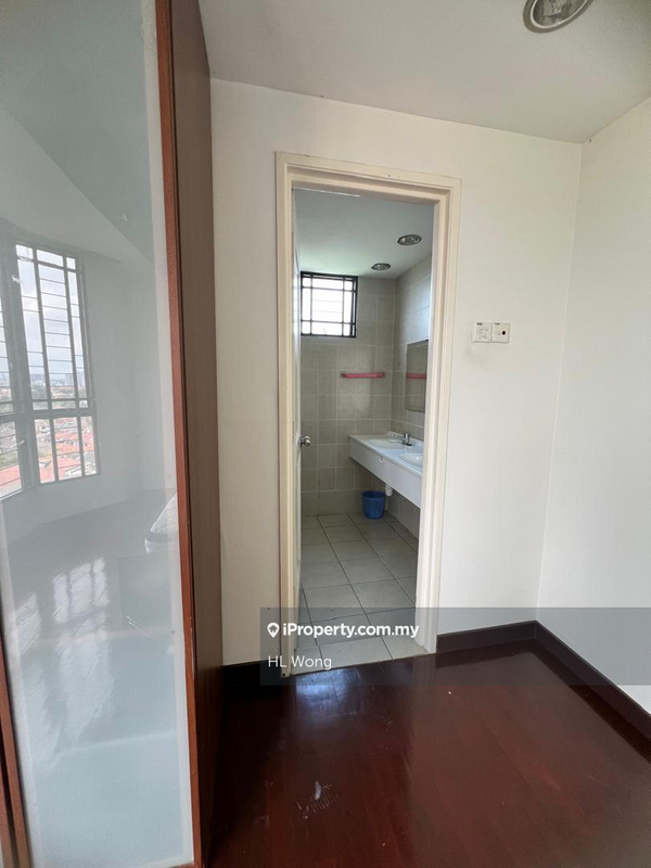 Condominium for Sale in Casa Tropicana by HL Wong - iProperty.com.my