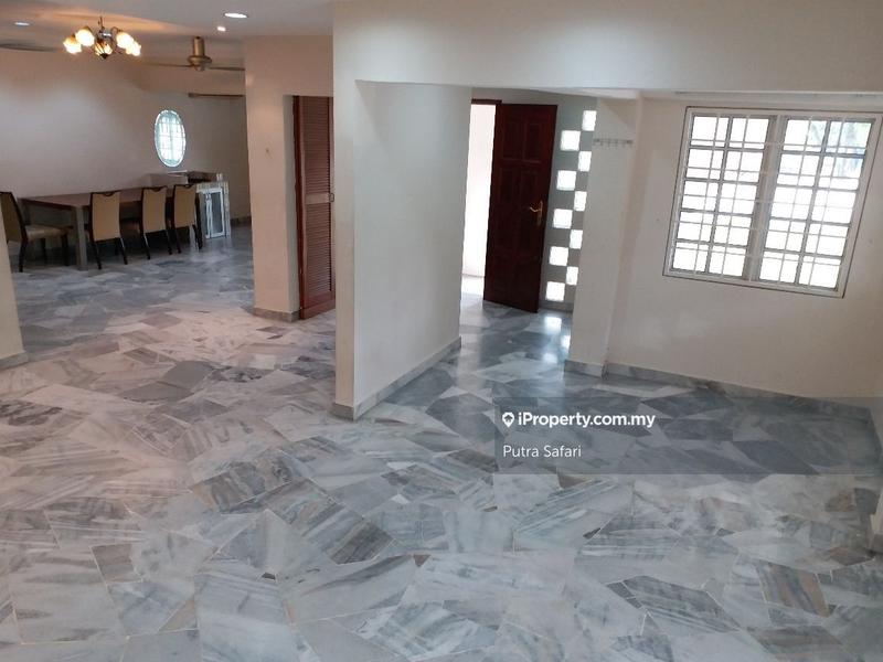 Rumah Berkembar untuk Dijual di Seksyen 9, Shah Alam oleh Putra Safari - iProperty.com.my
