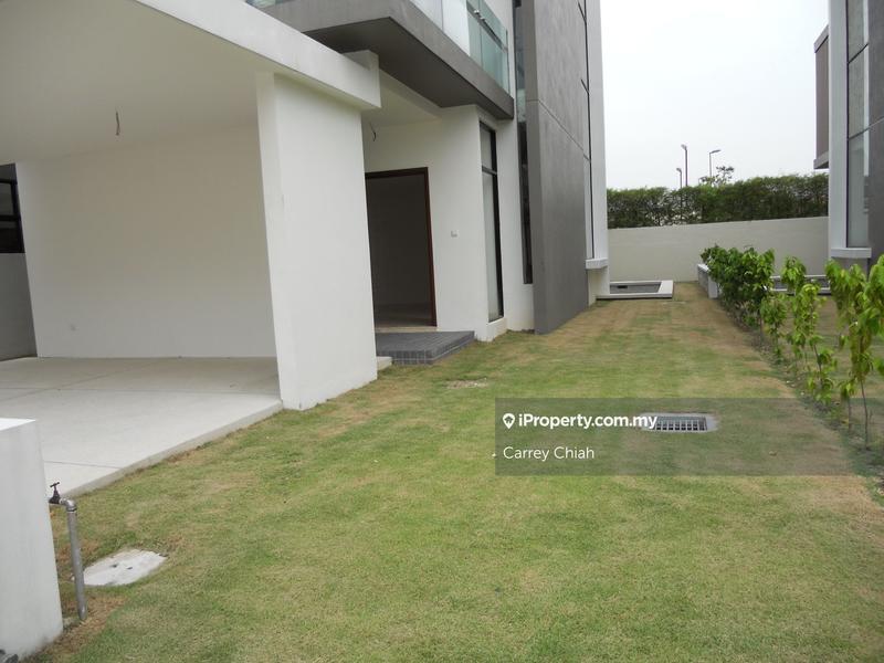 Bungalow House untuk Dijual di Pusat Bandar Puchong, Puchong oleh Carrey Chiah - iProperty.com.my