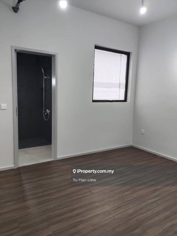Terraced House for Sale in Serdang, Seri Kembangan by Yu Han Liew - iProperty.com.my