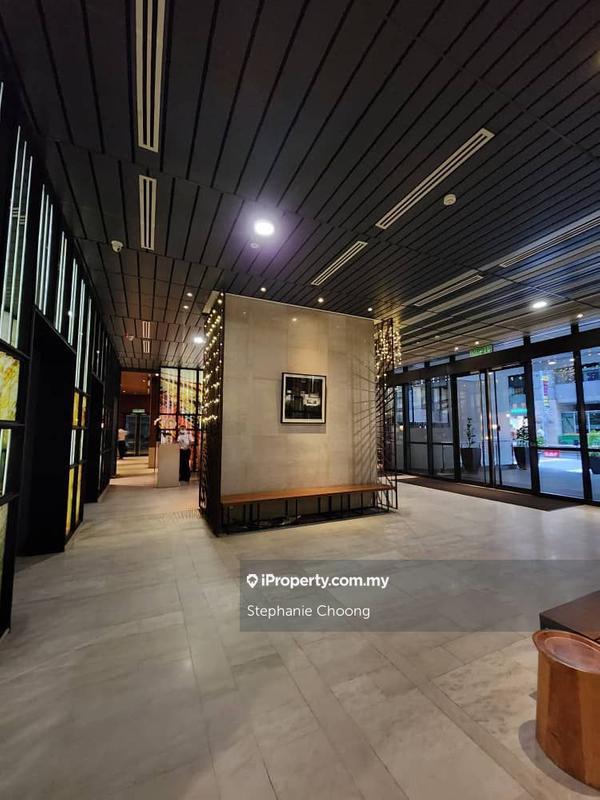 For Sale - 6 CapSquare