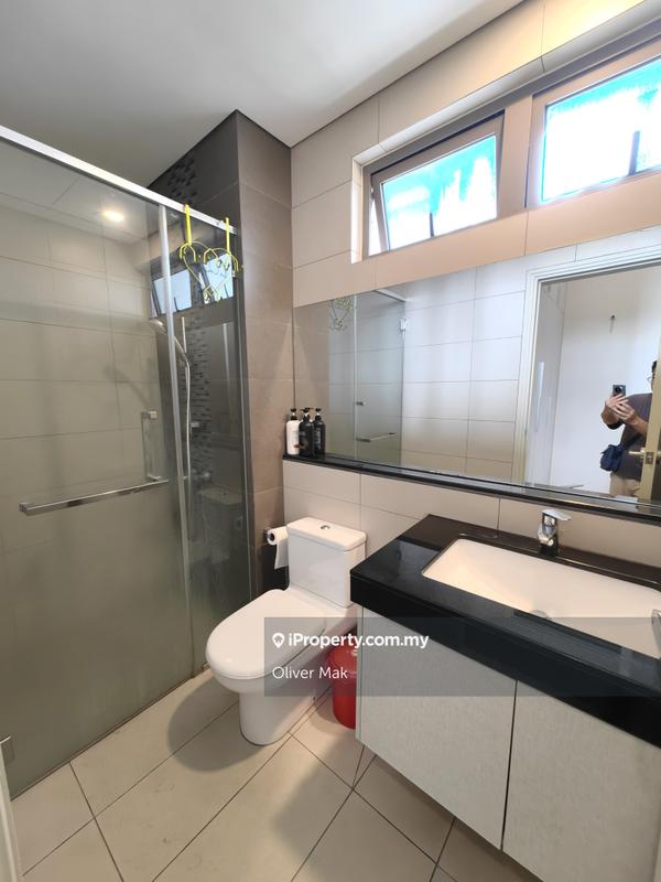 Kondominium untuk Dijual di KM1 East oleh Oliver Mak - iProperty.com.my