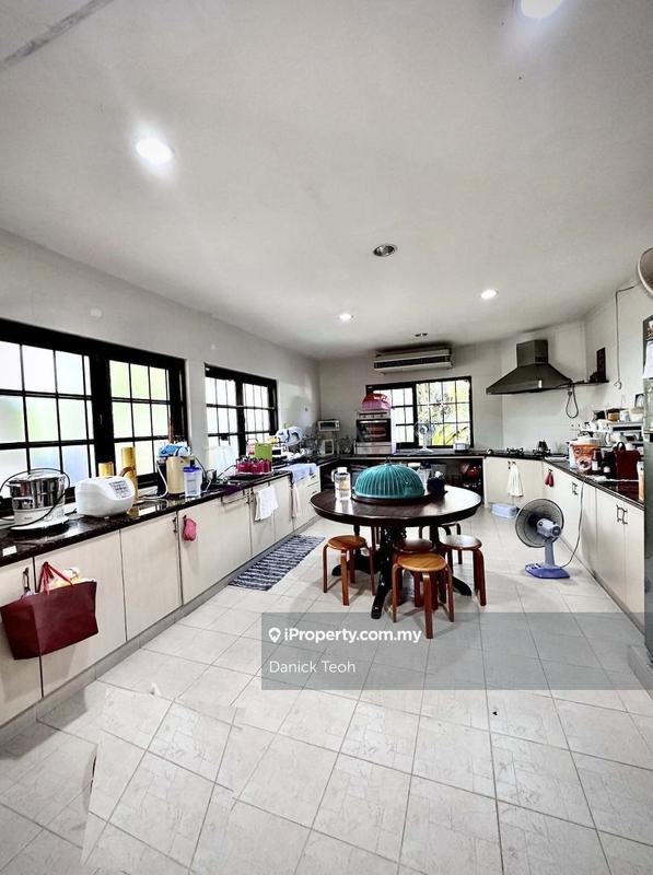 Bungalow House for Sale in Lebuhraya Scott 2 Storey Bungalow Pulau Tikus, Pulau Tikus by Danick Teoh - iProperty.com.my