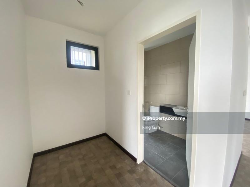 Rumah Bandar untuk Dijual di Affiniti Residences, Taman Bukit Serdang, Seri Kembangan oleh King Gan - iProperty.com.my