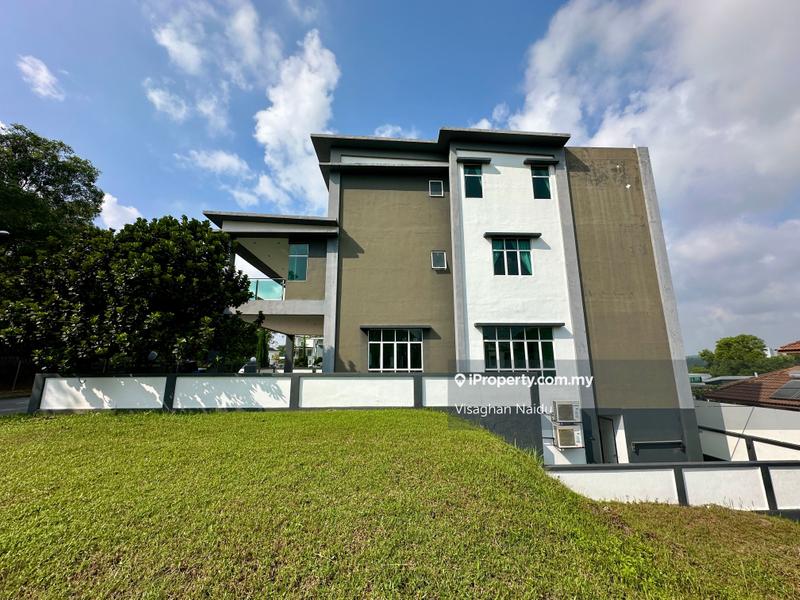 Bungalow House for Sale in Kota Emerald, Rawang by Visaghan Naidu - iProperty.com.my