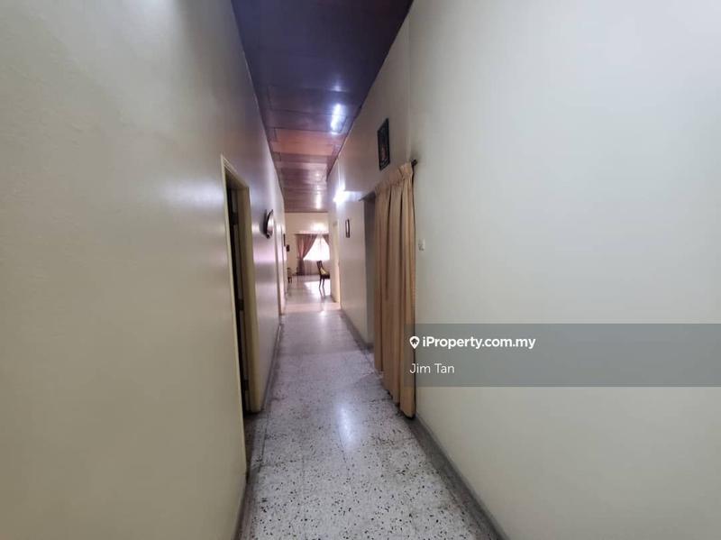 Bungalow House for Sale in Taman Sri Sentosa, Jalan Klang Lama (Old Klang Road) by Jim Tan - iProperty.com.my