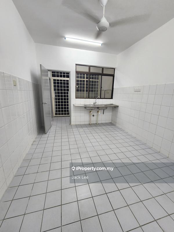 Rumah Berangkai 2 Tingkat untuk Dijual di Bandar Utama 10, Bandar Utama oleh Jack Lee - iProperty.com.my