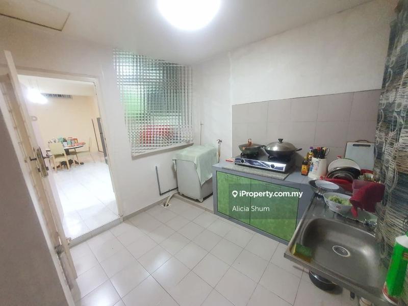 Rumah Teres untuk Dijual di Taman Bukit Jaya, Ulu Tiram oleh Alicia Shum - iProperty.com.my