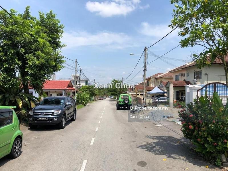 Semi-Detached House for Sale in Taman Pinggiran Putra, Seri Kembangan by Xann Chua - iProperty.com.my