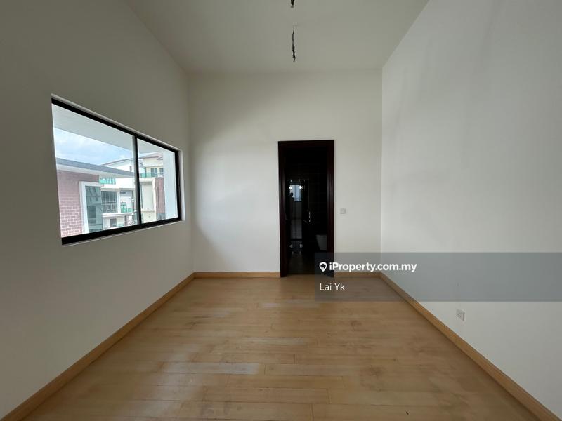 Rumah Berkembar untuk Dijual di Putra Heights, Subang Jaya oleh Lai Yk - iProperty.com.my