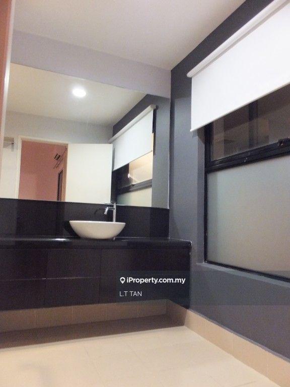 Rumah Teres 3-Tingkat untuk Dijual di Meadow Lakefield Sungai Besi, Sungai Besi oleh L.T TAN - iProperty.com.my