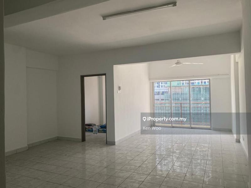 Condominium untuk Dijual di Villaria oleh Ken Woo - iProperty.com.my