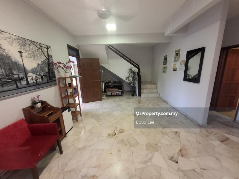 Rumah Berangkai 3 Tingkat untuk Dijual di Taman Salak Selatan, Salak South oleh BoBo Lee - iProperty.com.my