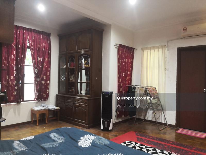Rumah Berkembar untuk Dijual di Taman Lestari Perdana, Seri Kembangan oleh Adrian Leong - iProperty.com.my