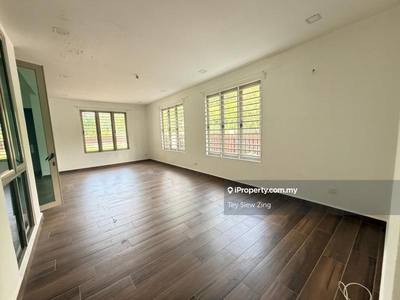 Rumah Berkembar untuk Dijual di Taman Bukit Serdang, Seri Kembangan oleh Tey Siew Zing - iProperty.com.my