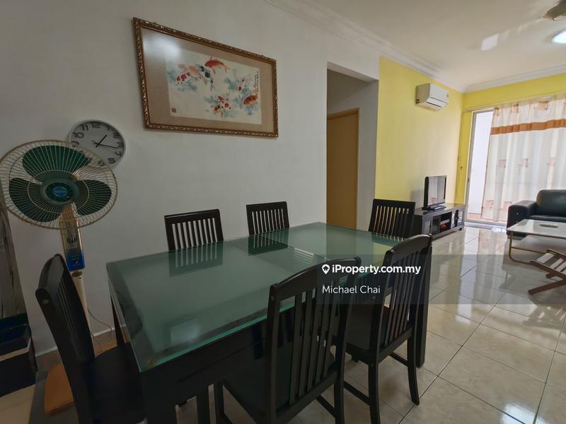 For Rent - Koi Tropika