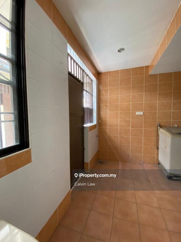 2.5-storey Terraced House for Sale in Bandar Utama 10, Bandar Utama by Calvin Law - iProperty.com.my
