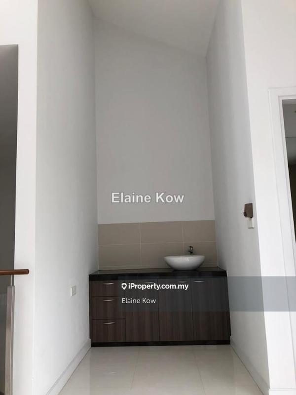 Bungalow House for Sale in Kota Damansara, Selangor by Elaine Kow - iProperty.com.my