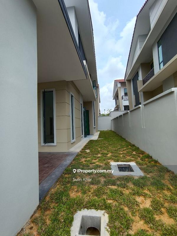 Rumah Berkembar untuk Dijual di Bandar Kinrara Seksyen 8, Bandar Kinrara oleh Sulin Khor - iProperty.com.my