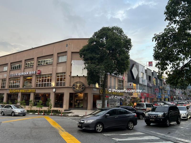 For Sale - 3/4 STOREY 24x100,SRI PETALING,JALAN RADIN BAGUS,JALAN RADIN ANUM