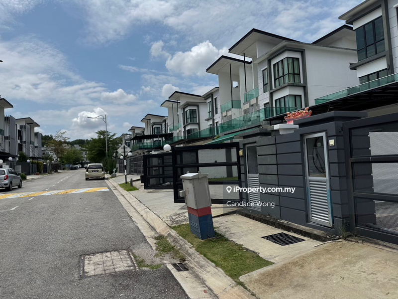 Rumah Berkembar untuk Dijual di Taman Villa Perdana, Kajang oleh Candace Wong - iProperty.com.my