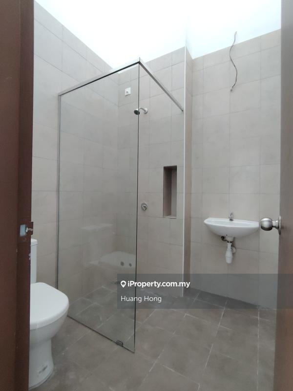 Rumah Teres 2-Tingkat untuk Dijual di Setia Safiro, Cyberjaya oleh Huang Hong - iProperty.com.my