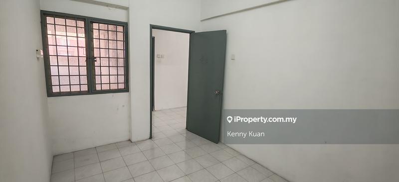 Apartment for Sale in Pangsapuri Sri Bandar by Kenny Kuan - iProperty.com.my