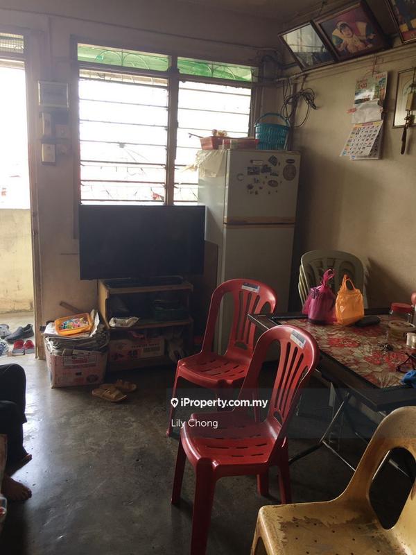 Flat for Sale in Taman Pertama by Lily Chong - iProperty.com.my