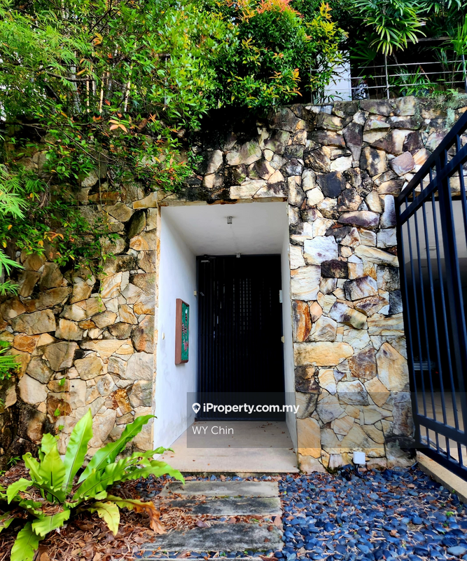Banglo untuk Dijual di Bukit Gita Bayu, Seri Kembangan oleh WY Chin - iProperty.com.my