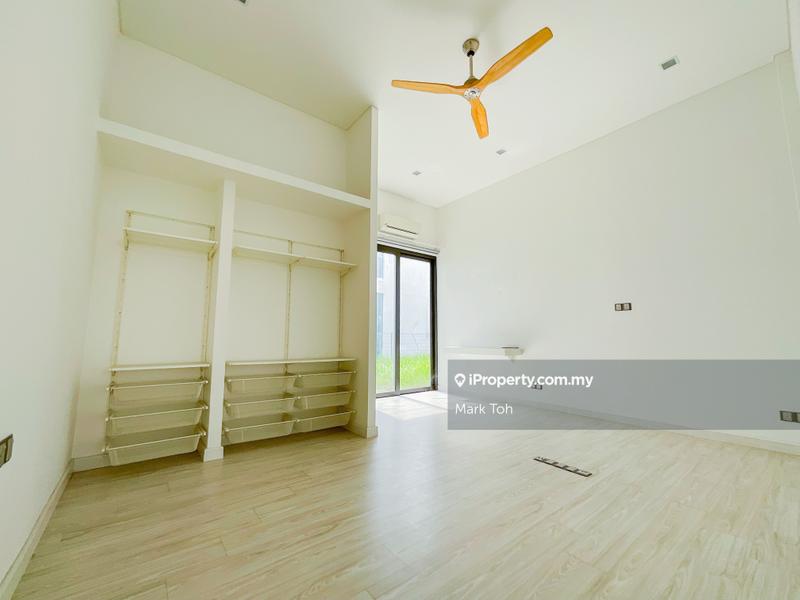 Bungalow House for Sale in Subang Heights, Subang Jaya by Mark Toh - iProperty.com.my