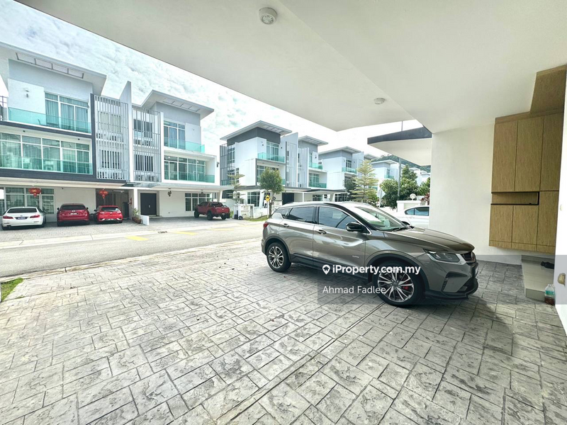Rumah Berkembar untuk Dijual di Clover Garden Residence, Cyberjaya oleh Ahmad Fadlee - iProperty.com.my