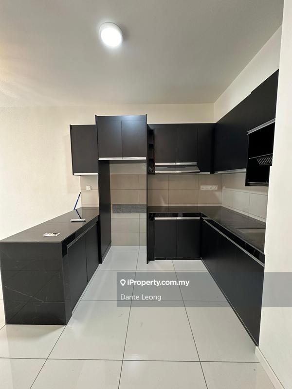 For Rent - Emerald 9