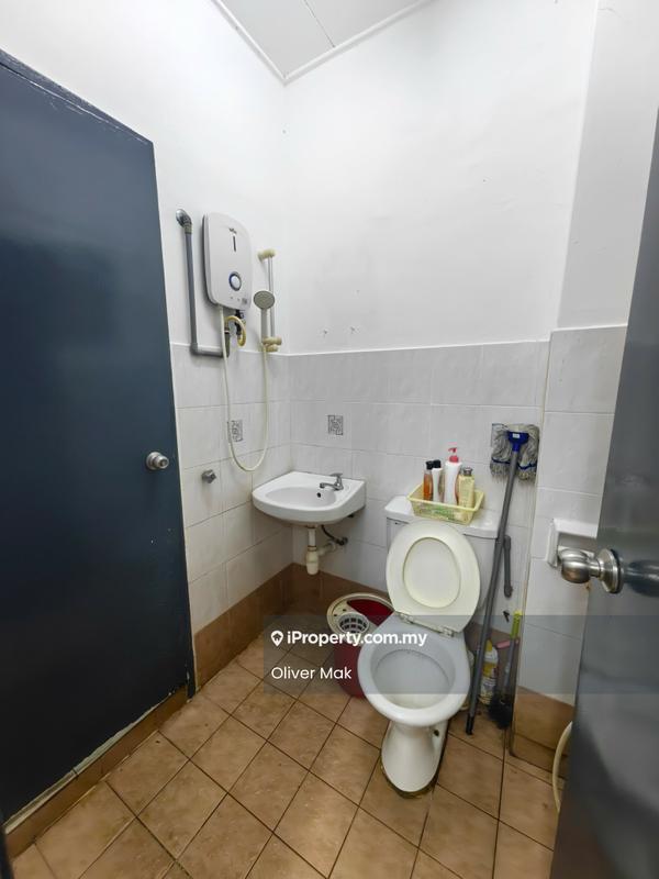 Terraced House for Sale in Bandar Puteri Klang, Klang by Oliver Mak - Bathroom - iProperty.com.my