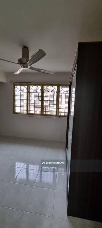 For Sale - Taman Cahaya