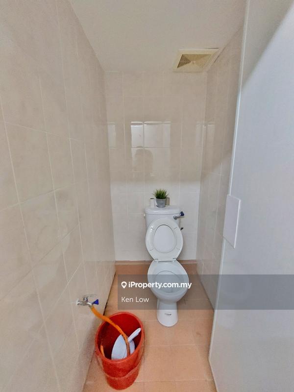 Shop for Sale in Taman Berjaya, Kajang by Ken Low - iProperty.com.my