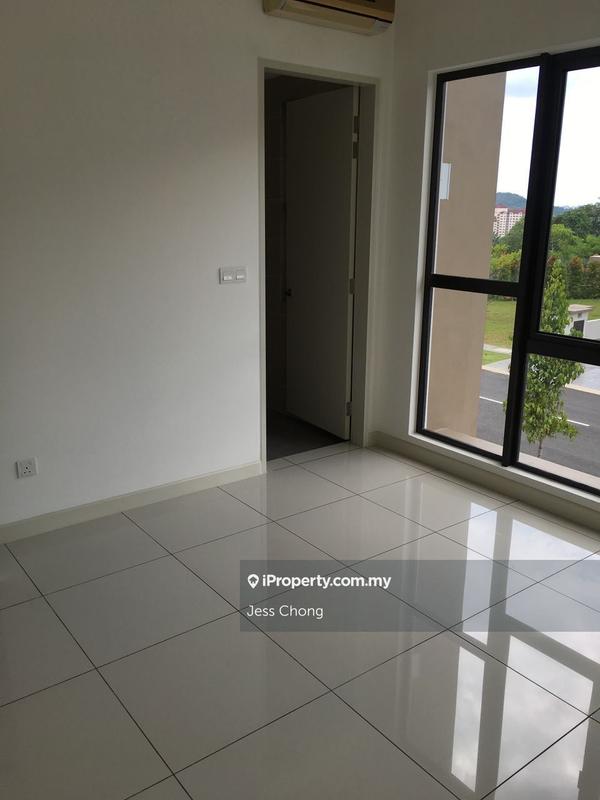 Townhouse for Sale in 16 Sierra, Puchong by Jess Chong - iProperty.com.my